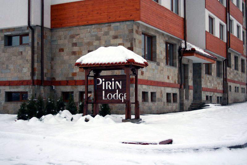 The entrance sign of Pirin Lodge