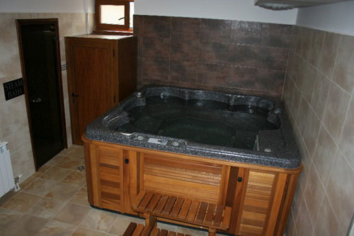 The jacuzzi at Pirin Lodge